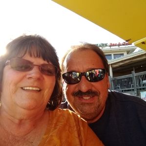 Meet your Posher, Dee